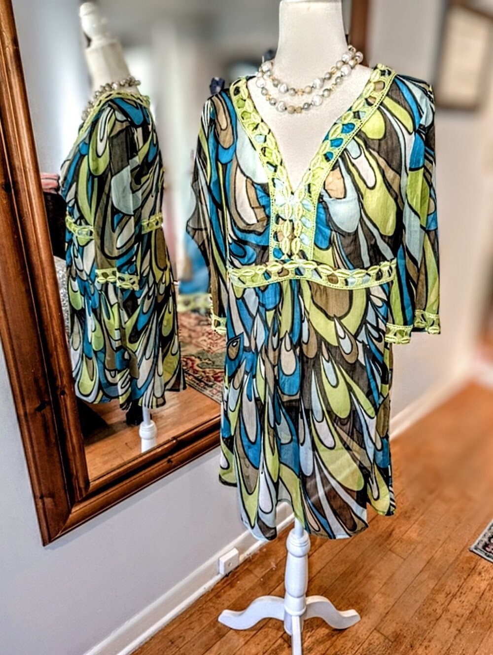 Lace-Trim V-Neck Beach Coverup in Blue & Green Abstract